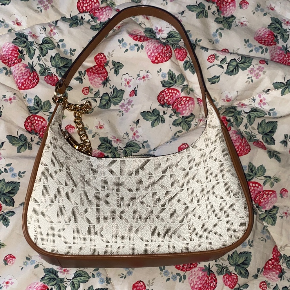 Micheal Kors shoulder purse - Picture 3 of 3